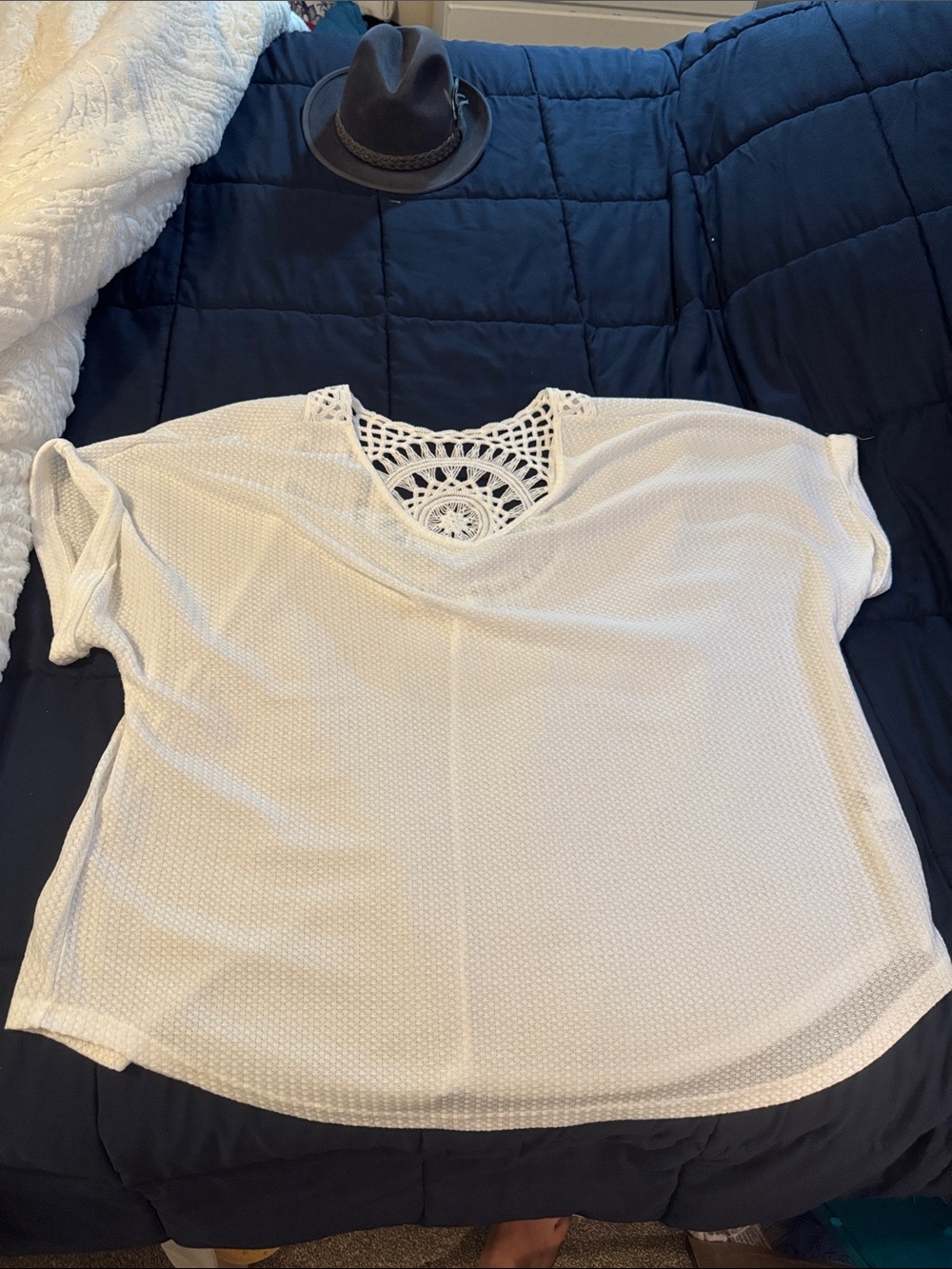 Women’s White Crochet-Back Short Sleeve Top 4X